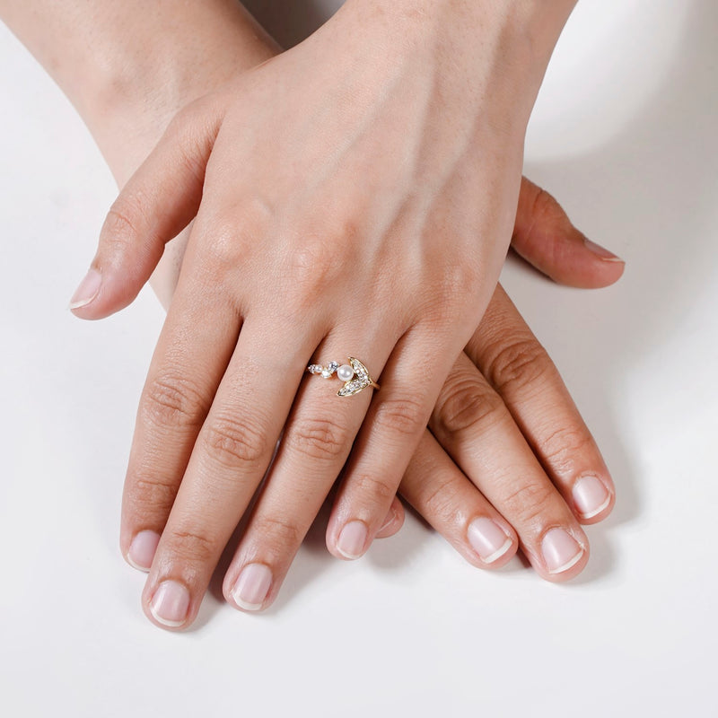 Mermaid Tales Gold Finger Ring