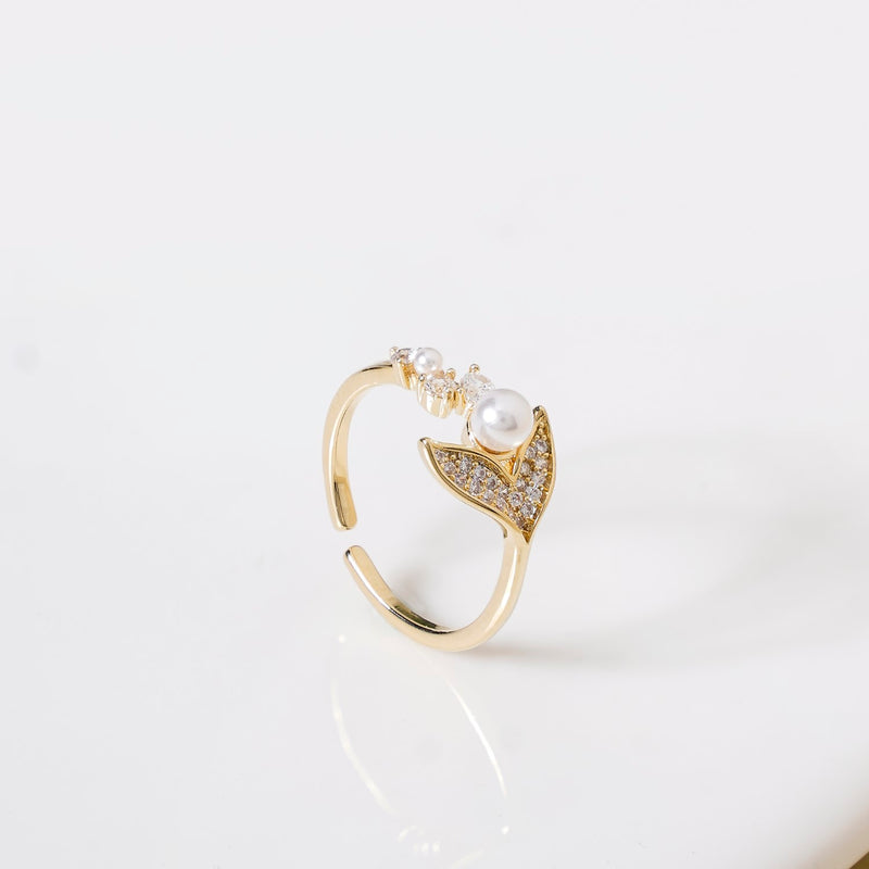 Mermaid Tales Gold Finger Ring