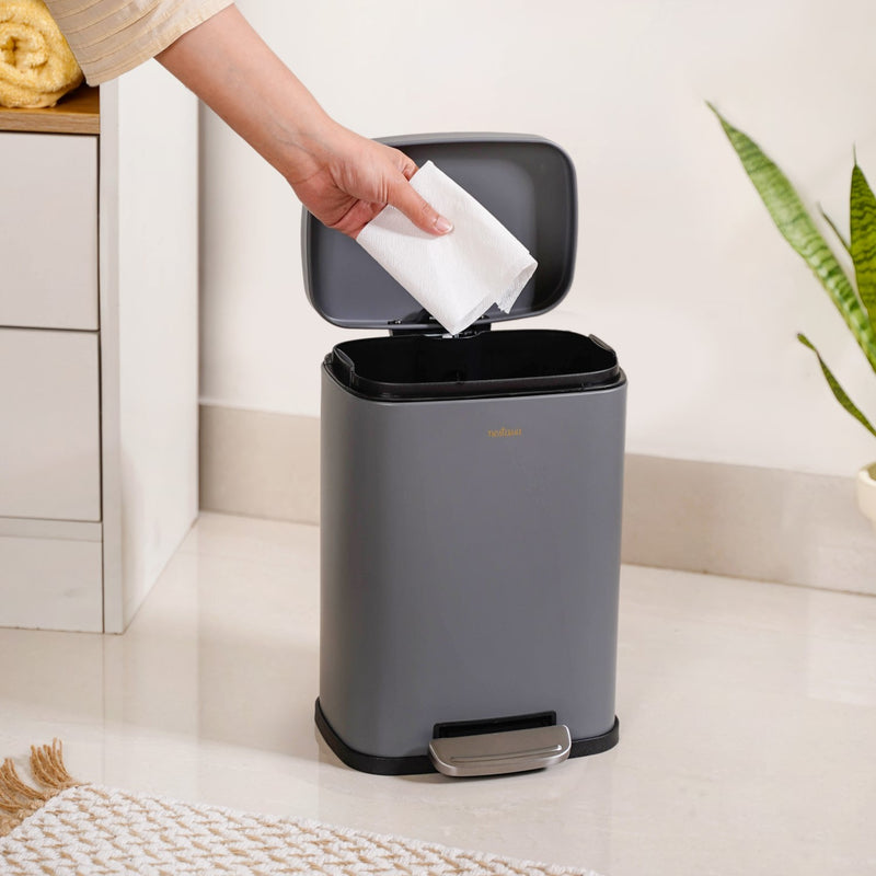 Metal Pedal Dustbin Grey 5000ml