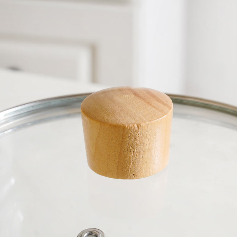 Minimalist Saucepan With Handle And Lid 1800ml