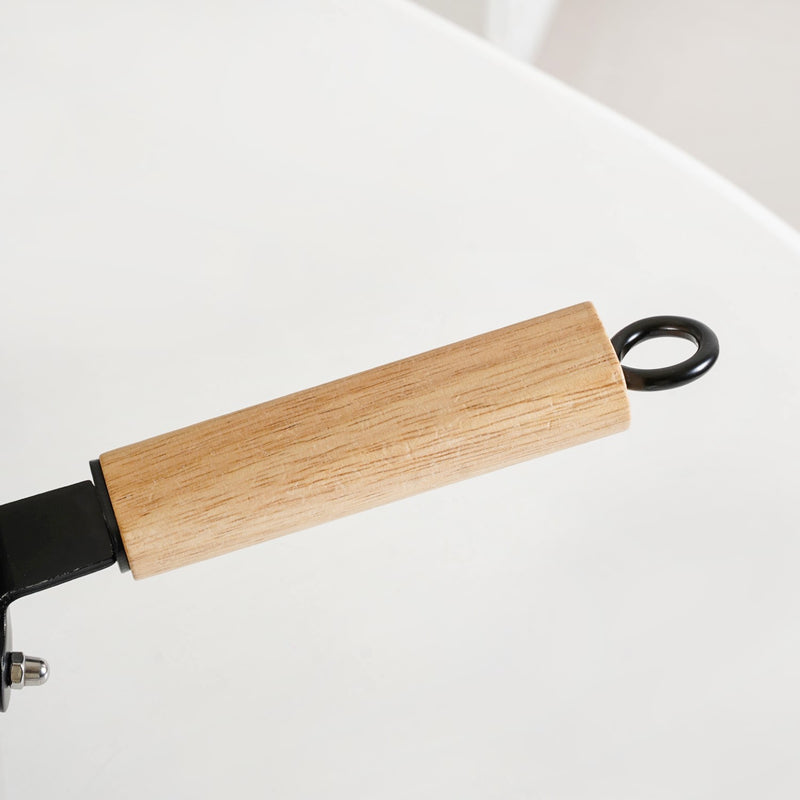 Minimalist Saucepan With Handle And Lid 1800ml