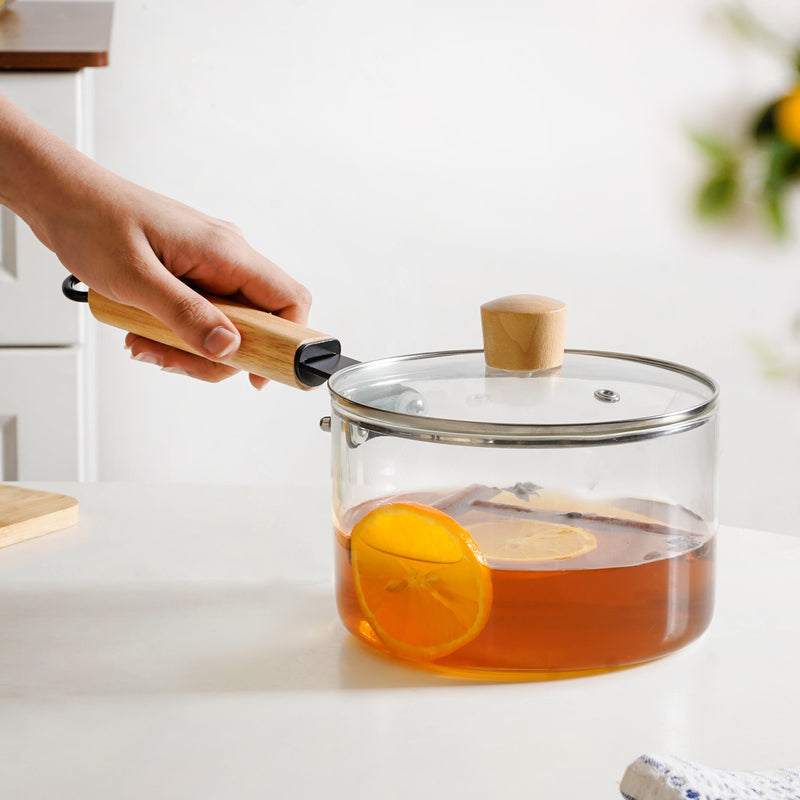 Minimalist Saucepan With Handle And Lid 1800ml