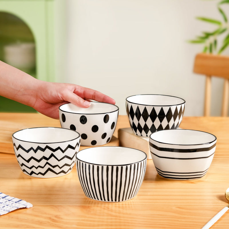 Monochrome Snack Bowl Set Of 5