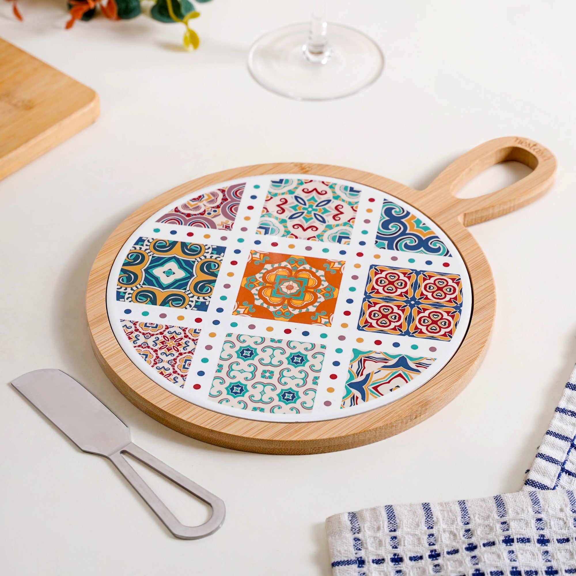 Round Moroccan Tile Pattern Cheeseboard With Knife 20cm