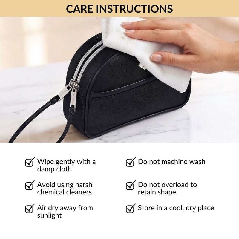 Signature Wristlet Wallet Black