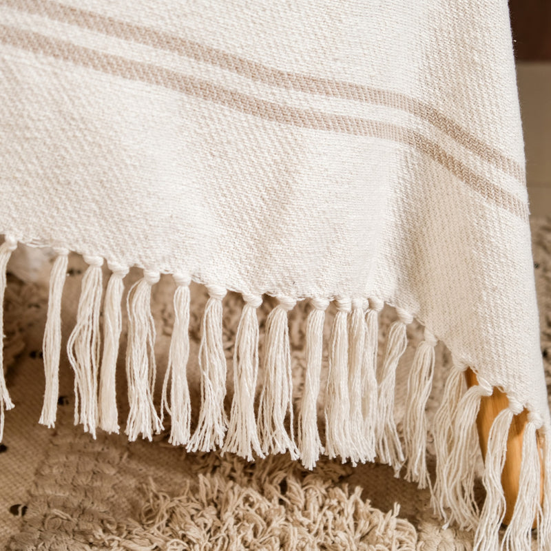Neutral Nest Tassels Cotton Throw