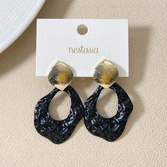 Onyx Hammered Gold Danglers