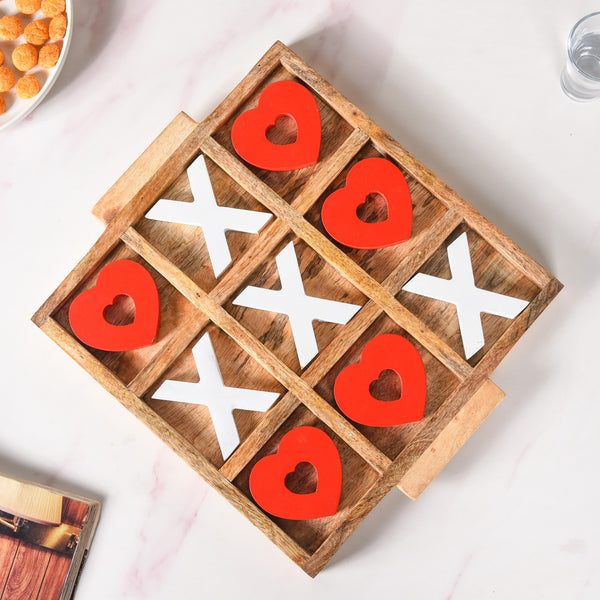 Hearts Tic Tac Toe Party Game