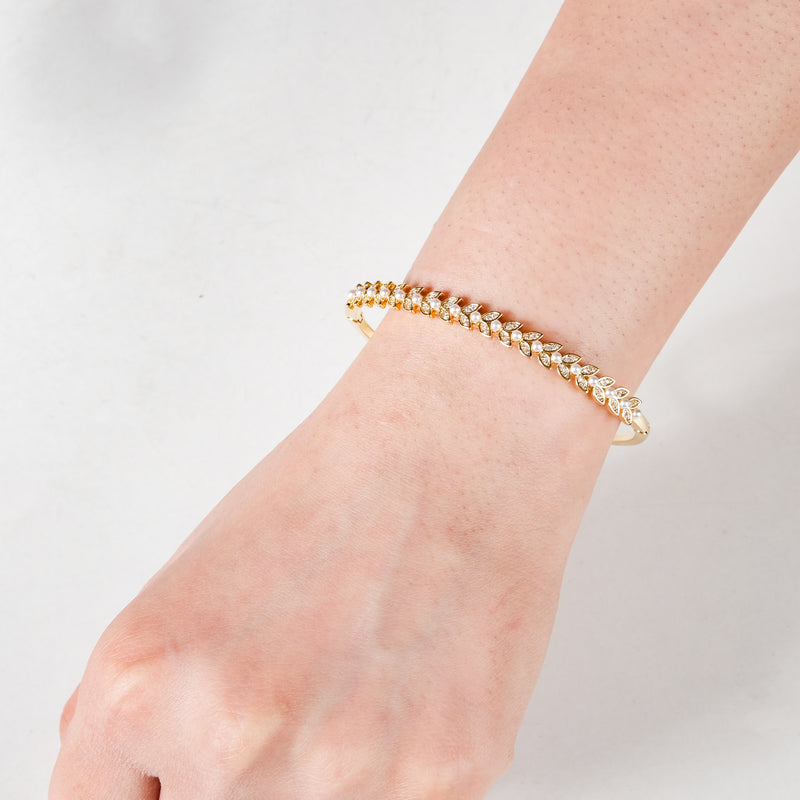 Pearl Ivy Gold Bracelet