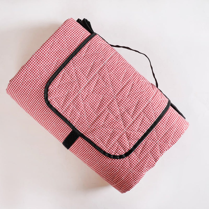 Checkered Red and White Foldable Picnic Mat 84x60 Inch