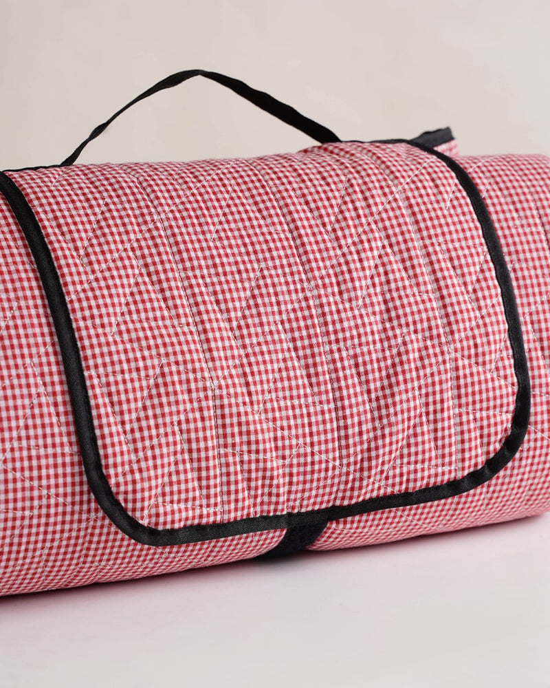 Checkered Red and White Foldable Picnic Mat 84x60 Inch