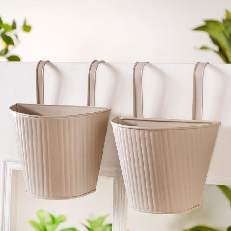 Ribbed Metal Planter Set Of 2 Taupe