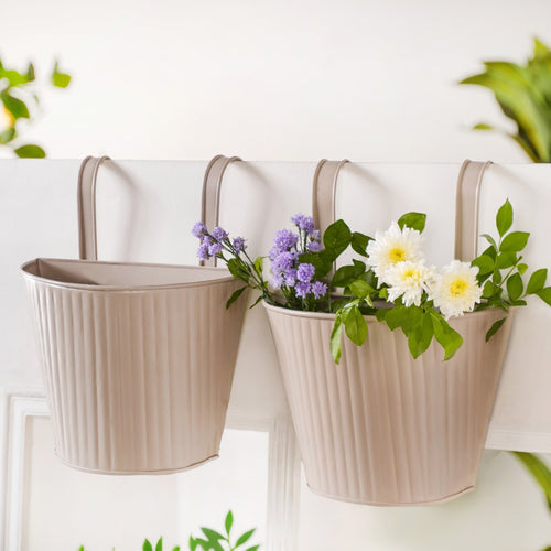 Ribbed Metal Planter Set Of 2 Taupe