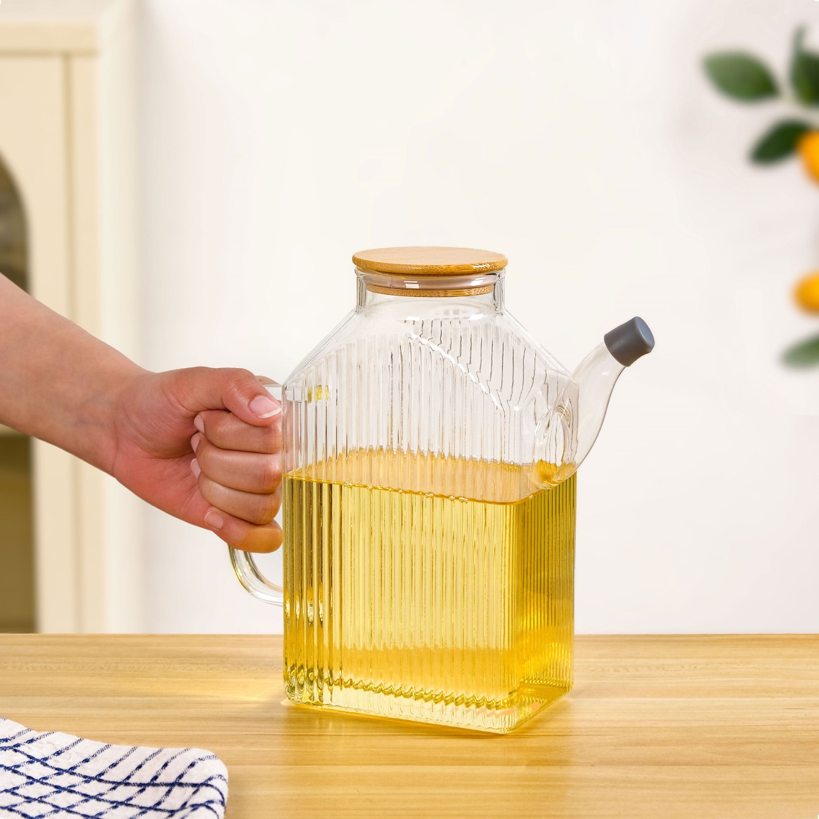 Ribbed Oil Dispenser With Bamboo Lid 1150ml Online - Premium Oil