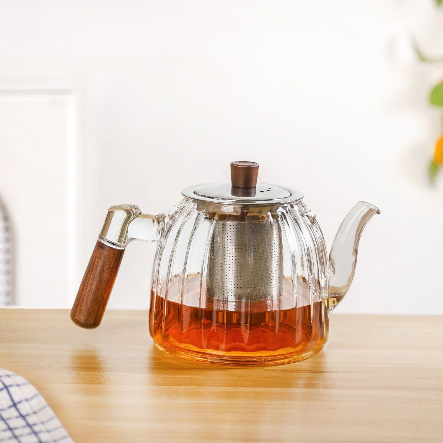 Ribbed Flame Safe Borosilicate Glass Kettle With Strainer 800ml