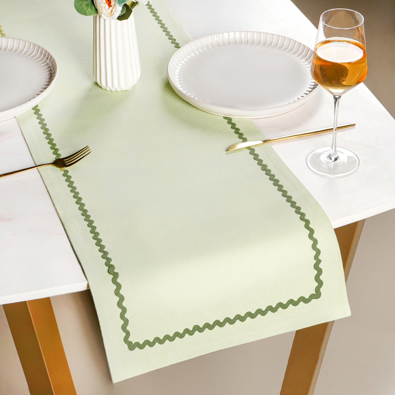 Isabelle 6 Seater Table Runner Green 183x36cm