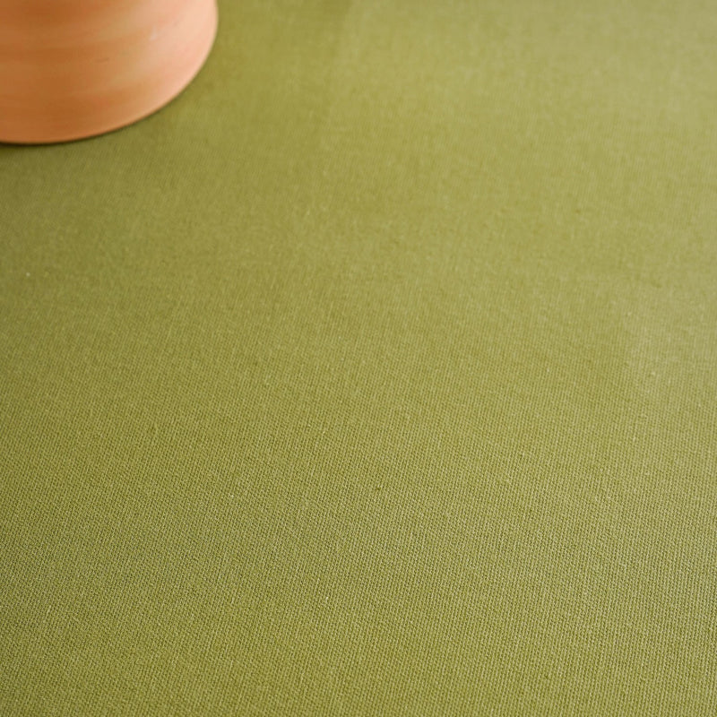 Ripple Edge Green 6 Seater Cotton Table Cloth 217x163cm
