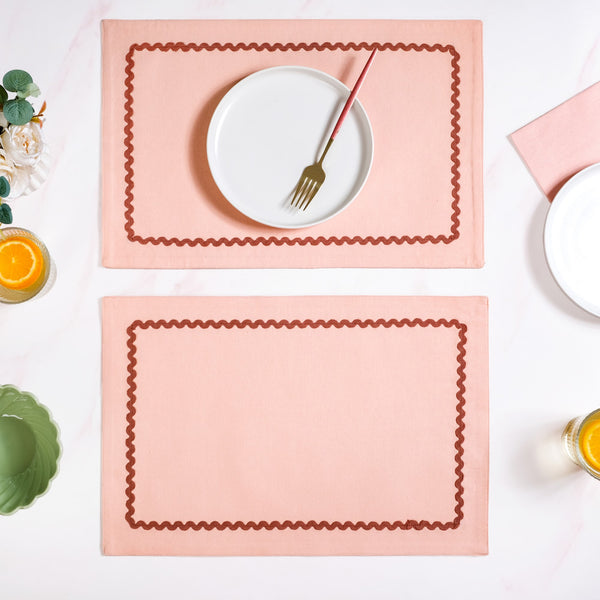 Madeline Peach Set Of 4 Reversible Cotton Placemats