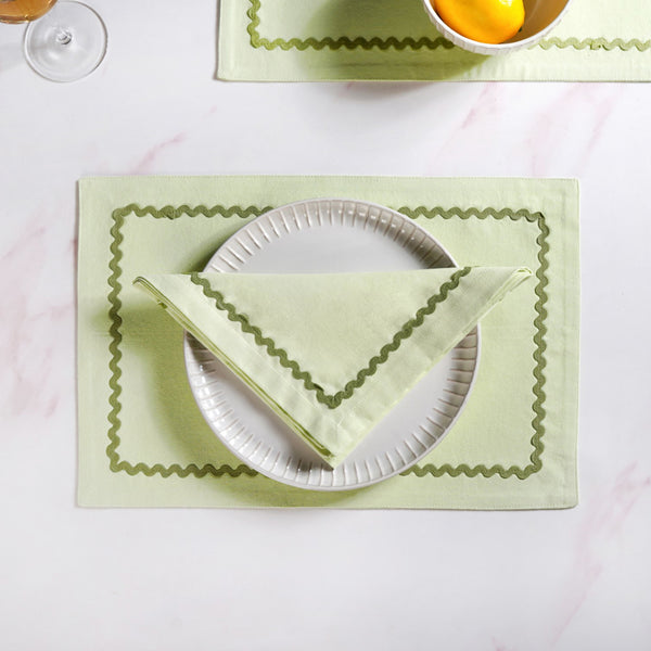 Isabelle Set Of 6 Green Cotton Napkins With Rick Rack
