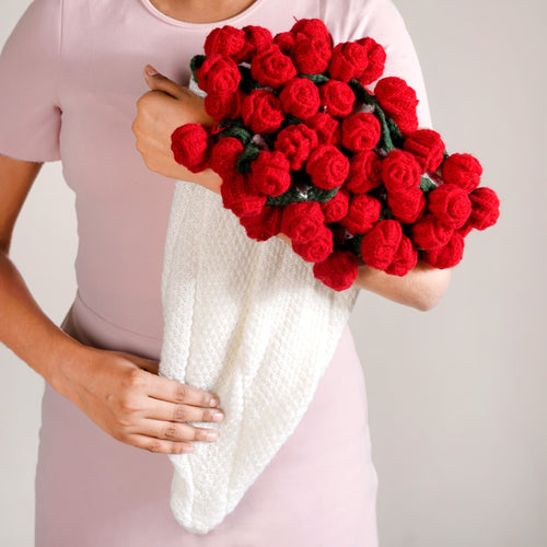 Rosetta Crochet Bouquet Throw Red 80cm