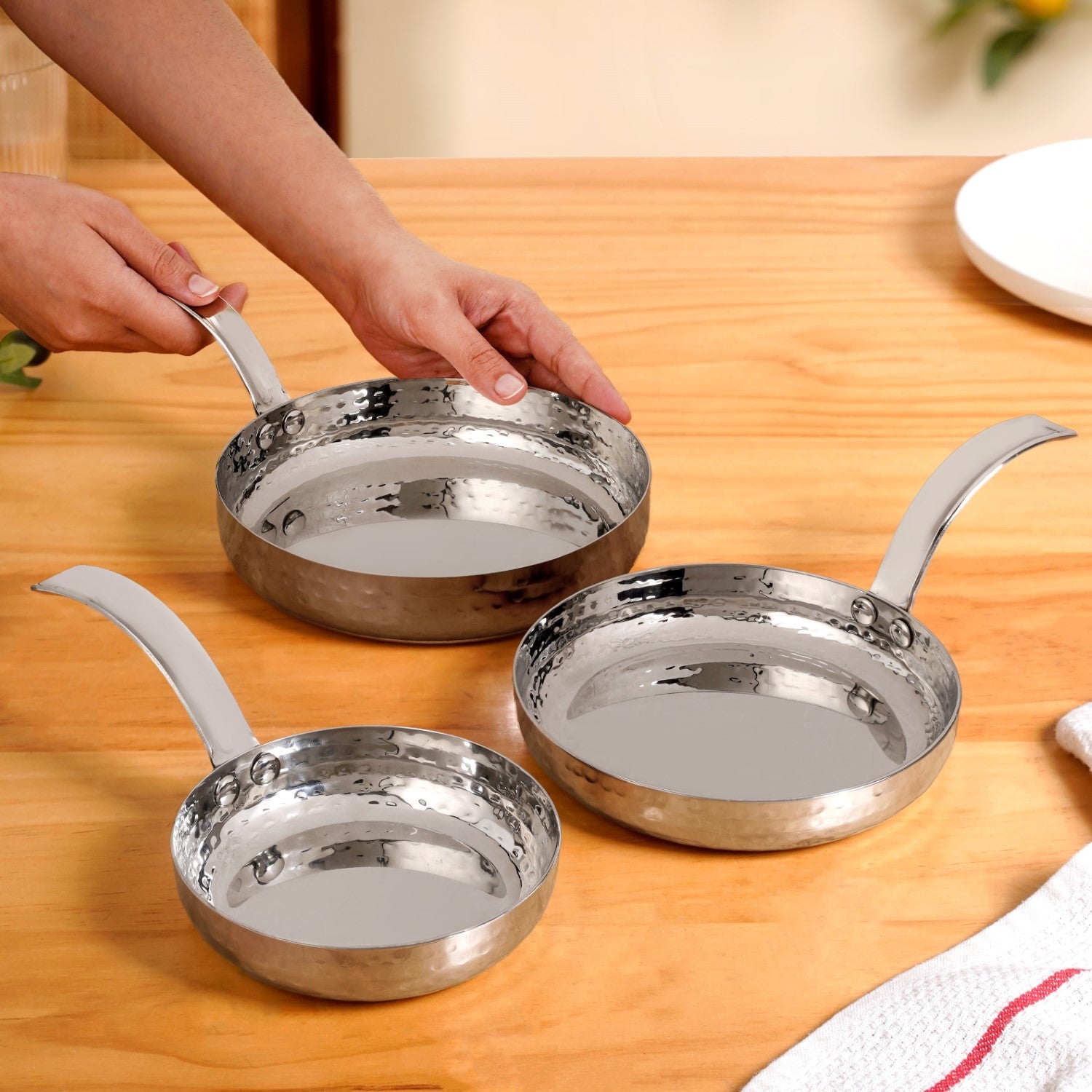 Hammered Stainless Steel Serving Pan With Handle Set Of 3 Online
