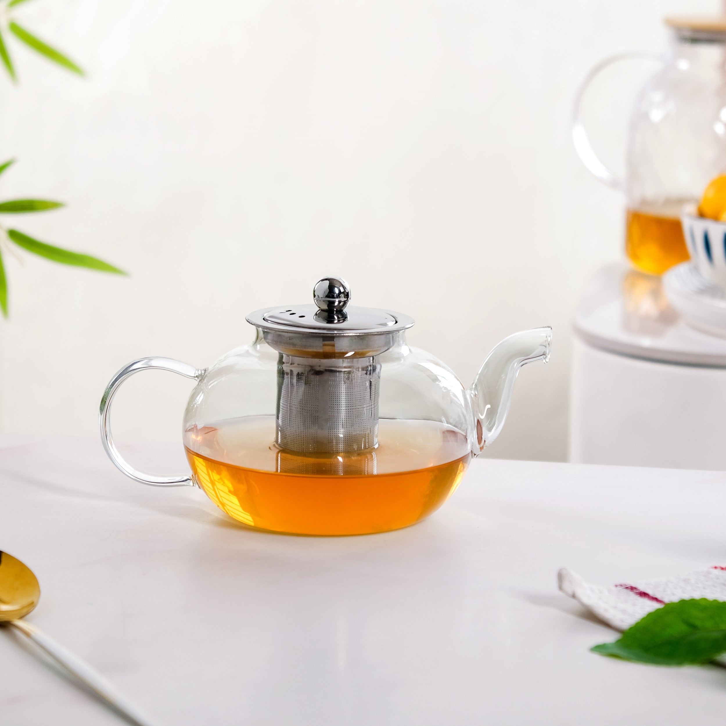 Round Transparent Teapot With Strainer 800ml