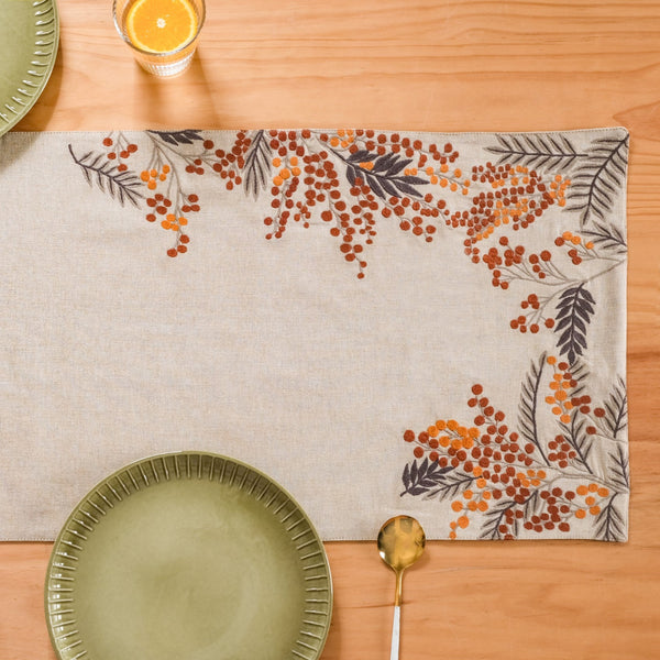 Rustic Charm Wild Berry Cotton Table Runner