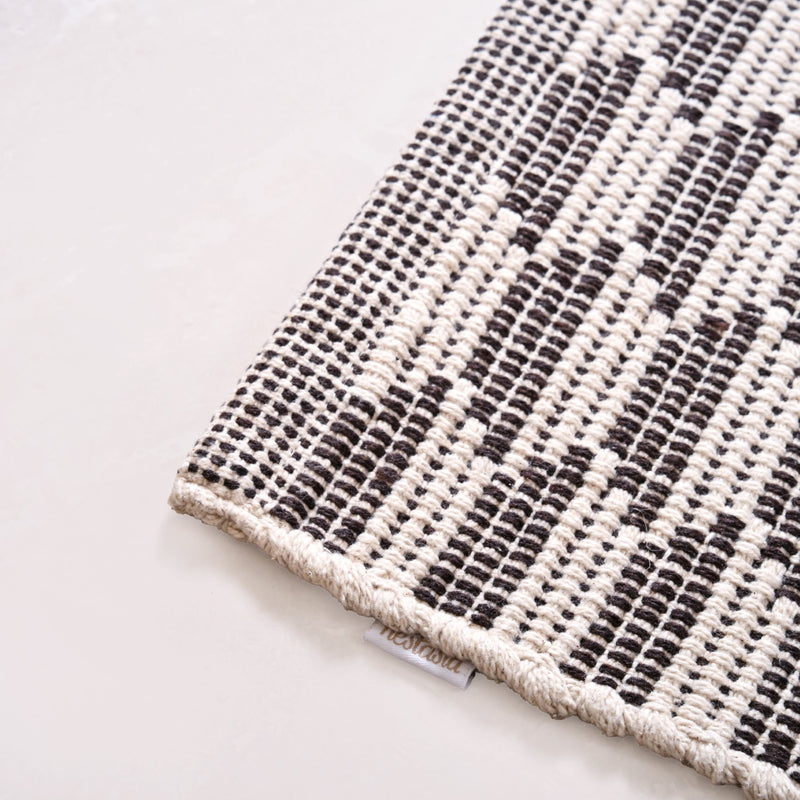 Brown And White Weave Rug 134x50cm