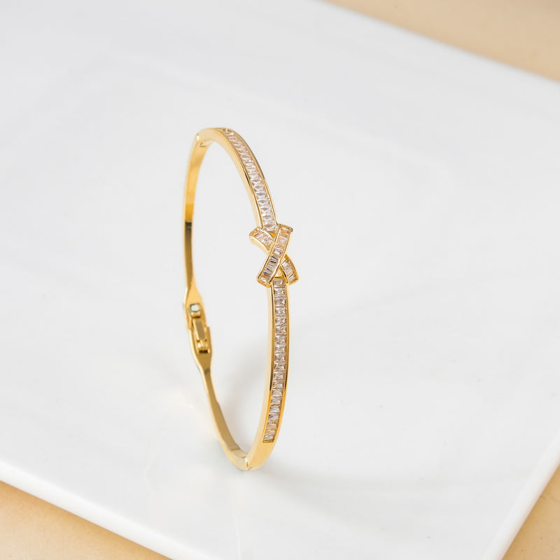 Sacred Sparkle Cross Bracelet Gold