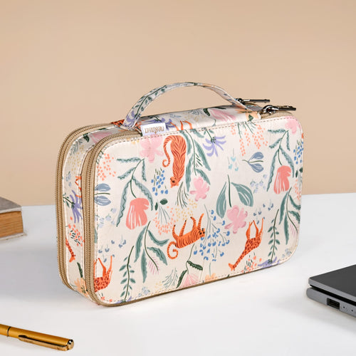 Safari Multipurpose Travel Organiser