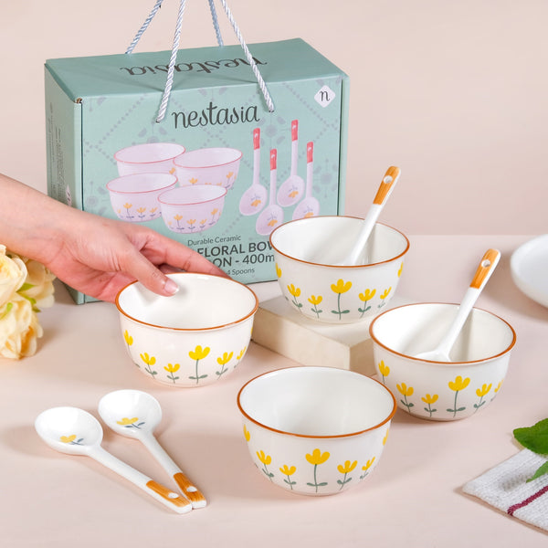 Set Of 4 Floret Soup Bowls With Spoons 400ml