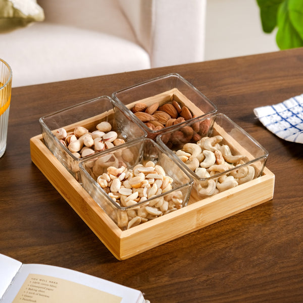 Set Of 4 Glass Snack Bowls With Tray