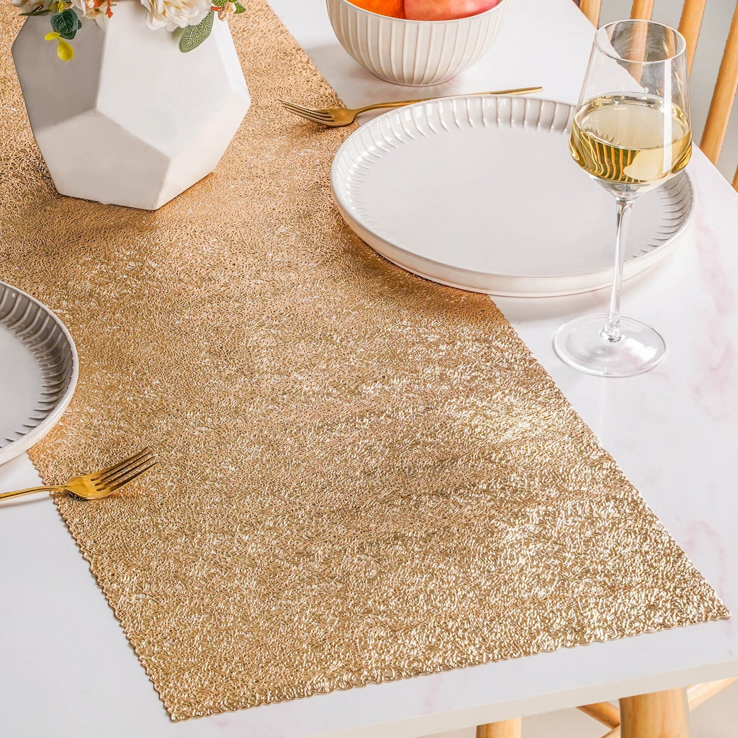 Glam Table Runner Gold 183x37cm