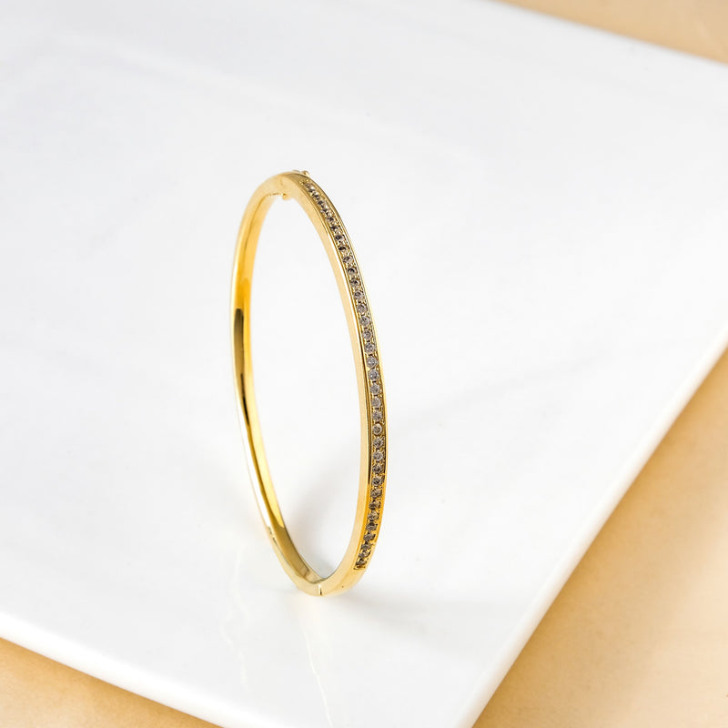 Shimmery Diamond Gold Bracelet