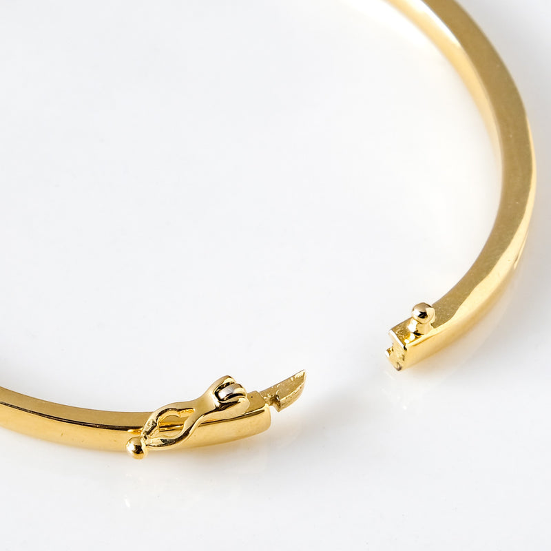 Shimmery Diamond Gold Bracelet