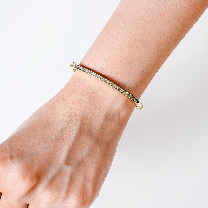 Shimmery Diamond Gold Bracelet