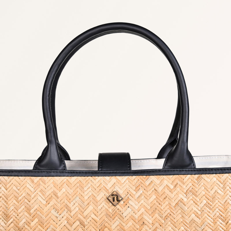 Shitalpati Handwoven Black and Brown Carryall Tote Bag