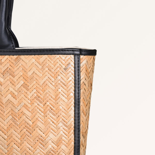 BreezeBag Handwoven Carryall Tote Black