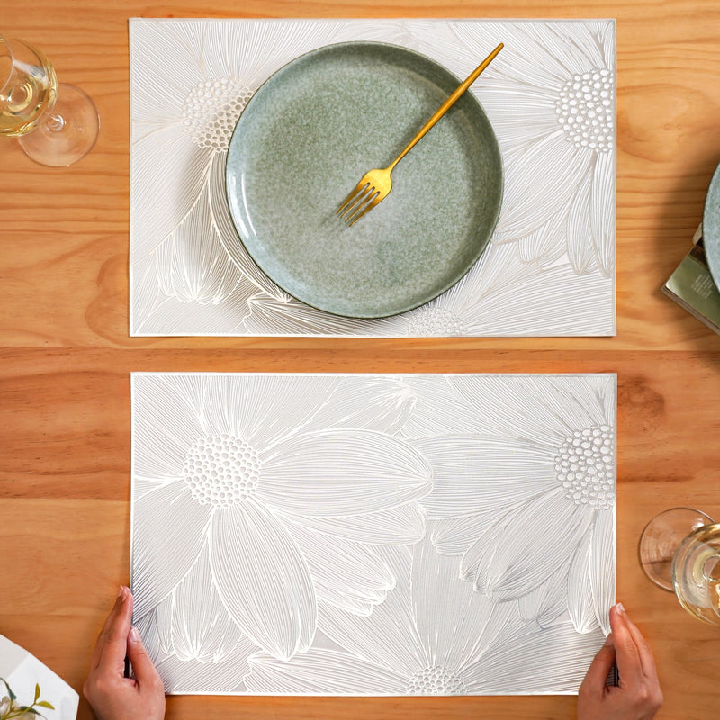 Silver Blooming Flower Table Mat Set Of 6