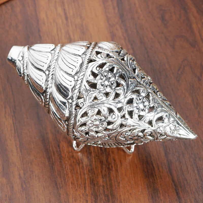 Silver Dakshinavarti Shankh