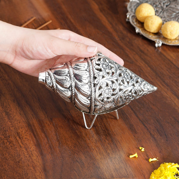 Floral Brass Dakshinavarti Shankh With Stand