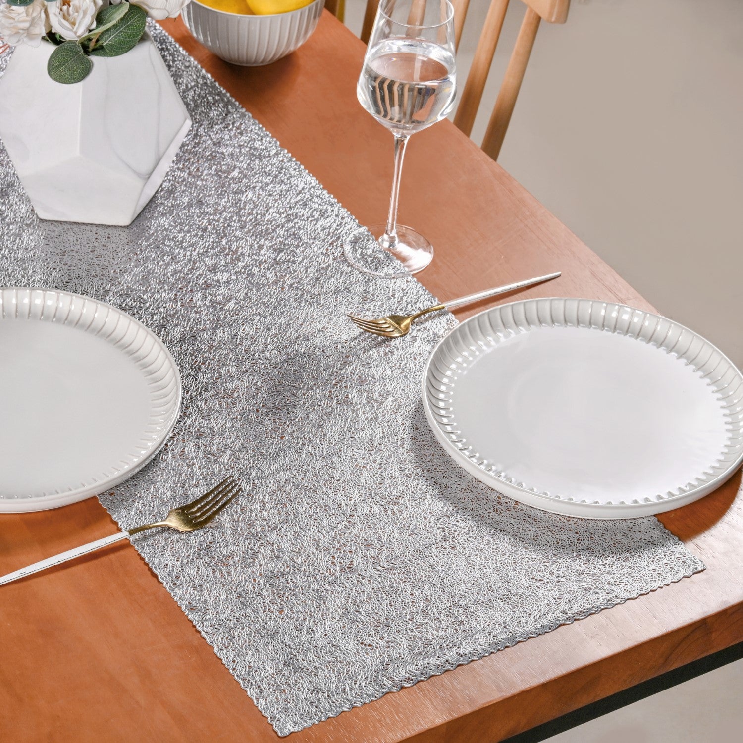 Shiny Lines Silver Table Runner 183x37cm