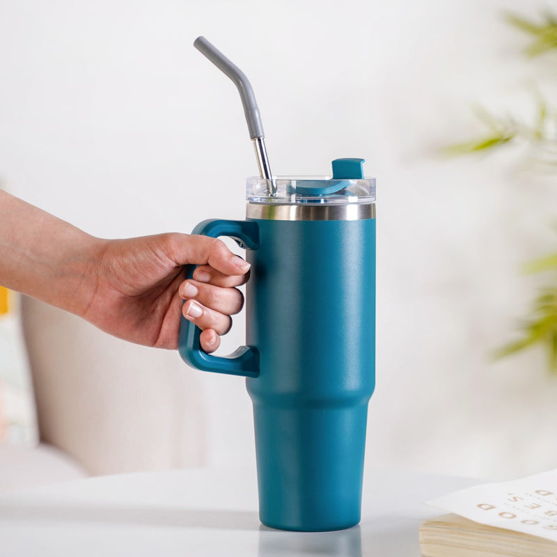 Sleek Dark Teal Leakproof Sipper Bottle For Travel