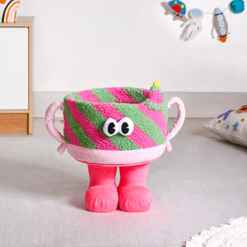 Tiny Hat Tidy-Up Basket