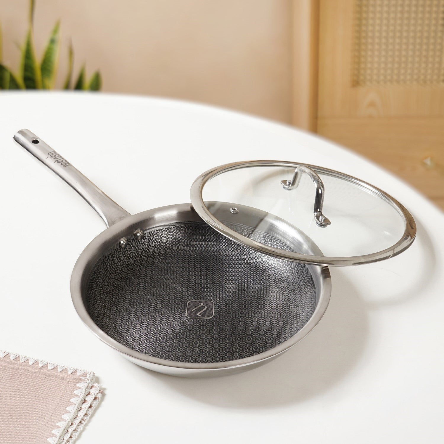 Non Stick Triply Induction Safe Honeycomb Frypan With Lid 2000ml