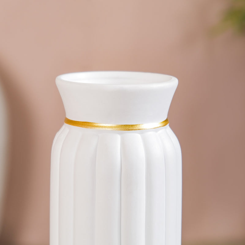 Delicate Vintage Ceramic Flower Vase For Living Room White- Textured Ceramic Vase, White Flower Vase, Living Room Decor, Textured Ceramic Vase