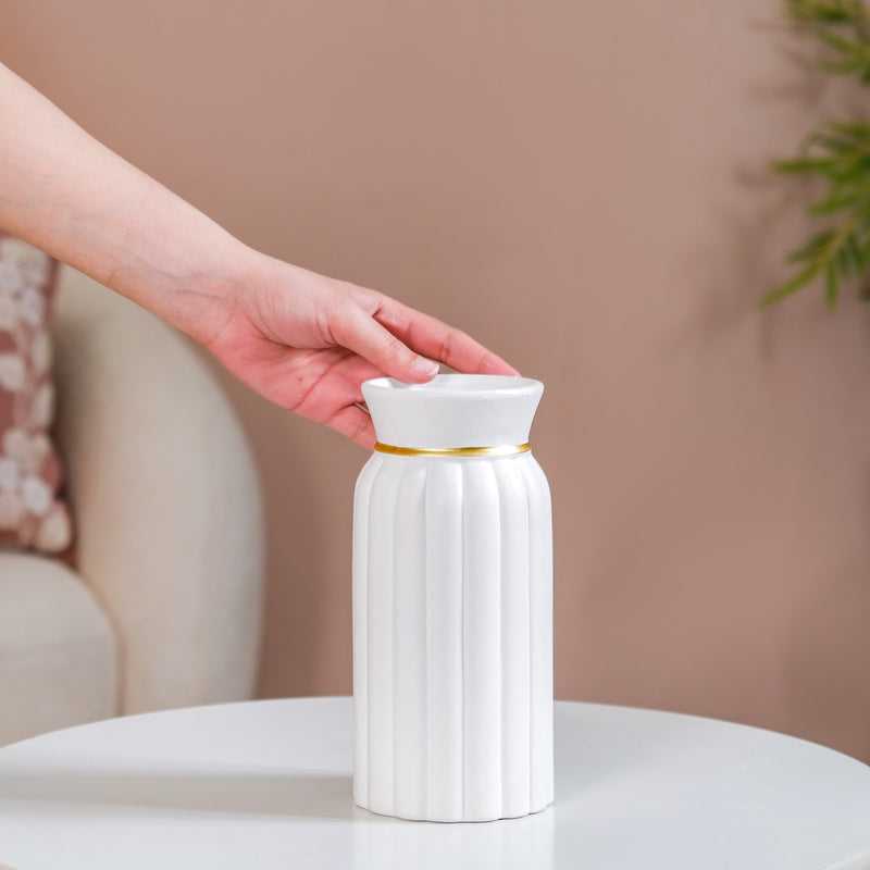 Delicate Vintage Ceramic Flower Vase For Living Room White- Textured Ceramic Vase, White Flower Vase, Living Room Decor, Textured Ceramic Vase