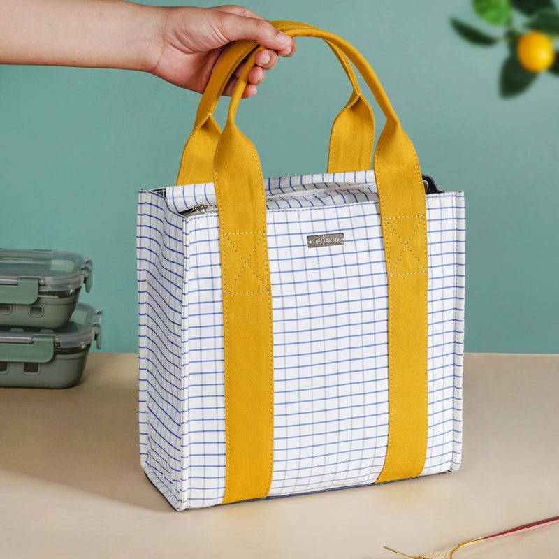 Vibrant Checkered Lunch Bag