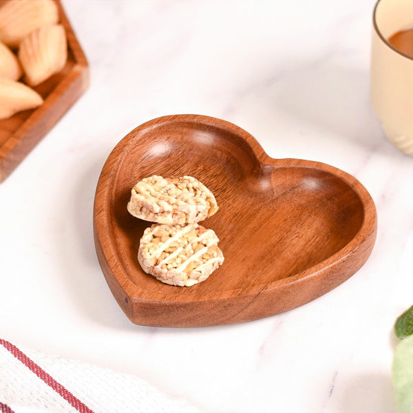 Acacia Wood Heart Dessert Plate 6 Inch