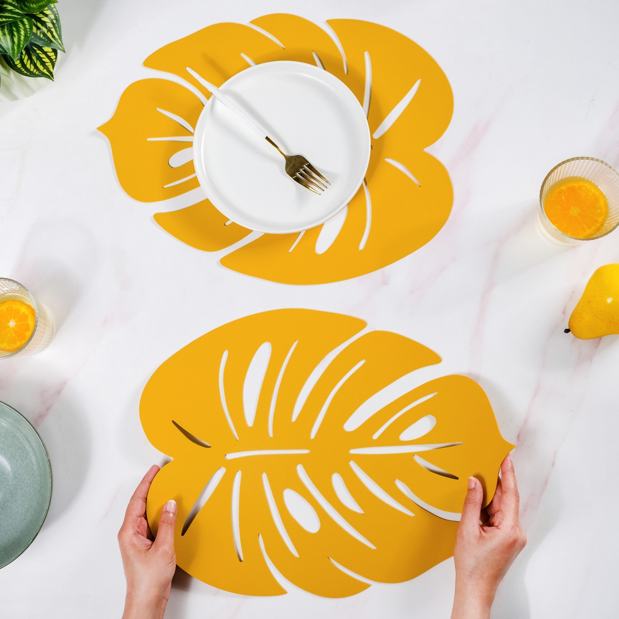 Yellow Laser Cut Monstera Leaf Table Mat Set Of 6 Online - Premium ...